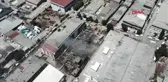 İstanbul'un Göbeğinde Yanan Fabrikadan 30 Saattir Duman Yükseliyor, Yıkım Çalışmaları Başladı