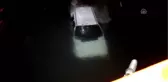 Adana'da Otomobil Sulama Kanalına Düştü
