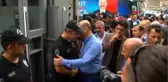 İstanbul Polisler Bakan Soylu'nun Babalar Gününü Pasta Keserek Kutladı