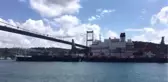 Dünyanın En Büyük İnşaat Gemisi İstanbul Boğazı'ndan Geçiyor (2)