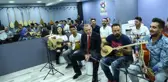 Erdoğan Mardin'de Miting Yorgunluğunu Gençlerle Türkü Okuyarak Attı