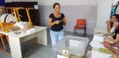 Hülya Avşar Kızıyla Sandık Başında