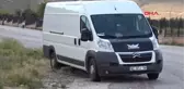 Konya Kaza Yaptığı Minibüsün Camını 'Hastanedeyiz' Notunu Bıraktı