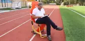 Burdur Sağlık Memurunun Kitap Okuma Aşkı