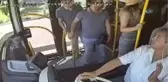 Rahatsızlanan Yolcuyu Belediye Otobüsüyle Hastaneye Götürdü. O Anlar Kamerada...