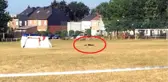 Belçika'da Futbol Sahasına Giren Bir Kişi Üzerindeki Bombayı Patlattı