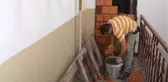 3 Evden 14 Kamyon Çöp Çıkaran Ekipler, Kapılara Tuğladan Duvar Ördü!