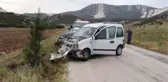 Burdur'da İki Otomobil Çarpıştı: 7 Yaralı