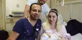 Doğum Yaparken Şarkı Söyledi