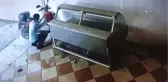 Arkadaşı Motosiklet Emanet Etti, Hırsız Dakikalarca Uğraşıp Böyle Çaldı