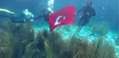 Milletvekilinden Su Altında Zafer Bayramı Kutlaması