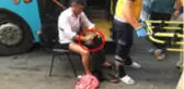 Beyoğlu'nda, Otobüse Akbilsiz Binmek İsteyen Saldırganlar Şoförü Bıçakladı!