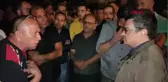 Sakarya Yolda Dönüş Yaparken Arkadan Gelen Spor Otomobil Çarptı 1 Ölü, 2 Yaralı