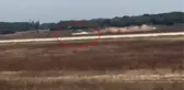 Fransa'da Otomobil Havalimanı Pistine Girdi !