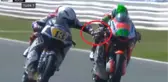 Moto2'de Romano Fenati, Rakibin Frenini Sıktı