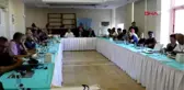 İzmir Küçük Ölçekli Balıkçılık Foça'da Masaya Yatırıldı Hd
