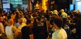 Bursa'da Yüzlerce Mahalleli, Kahvehane İşletmecisine Saldıran Suriyelilerin Ev ve Dükkanlarına Zarar Verdi