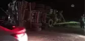 Tır, Emniyet Şeridinde Park Halindeki Kamyona Çarptı: 6 Yaralı