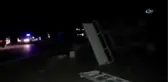 Küçükbaş Hayvanlara Çarpmamak İçin Kaza Yaptılar: 3 Yaralı