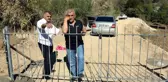Arazisinden Geçen Yolu Kapatan Vatandaş, Anahtarı Sadece İki Kişiye Verdi