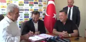 Spor Çaykur Rizespor'da Okan Buruk İmzayı Attı