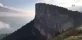 Herkes Bu Kayayı Görmeye Geliyor