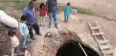 Köyün Ortasında Oluşan Dev Çukur, Büyük Paniğe Neden Oldu