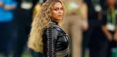 Yıldız Şarkıcı Beyonce, Verdiği Konserde Kıyafetleri ve Danslarıyla Büyüledi