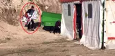 Bir Babanın En Zor Anı! Ölen Kızının Tabutuna Yastık ve Yorgan Koydu