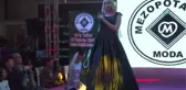 Çocuk Gelinler İçin Siyah Gelinlikle Podyuma Çıktılar