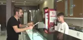 Sokakta Yaşayanlarla Empati Kurdu Bir Hafta Para Harcamadan Yaşadı