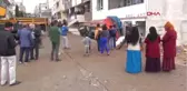 Çocukları Kurtardı, Kendisi Kamyonetin Altında Kaldı