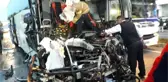 Yolcu Otobüsü, Seyir Halindeki TIR'a Çarptı: 1 Ölü, 17 Yaralı
