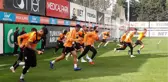 Galatasaray Kulüp Doktoru Yener İnce, Fenerbahçe Derbisi Öncesi Sakat Oyuncularla İlgili Açıklamalarda Bulundu