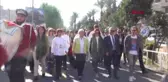 Kuşadası'nda Zeytin Festivali Kortej Yürüyüşüyle Başladı