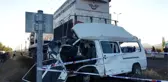 Tren Minibüse Çarptı: 2 Ölü