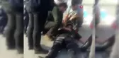 Kaza Geçiren Polisin Yardımına Vatandaş Koştu