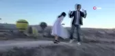 Kapadokya'da Fotoğraf Çekiminde Üşüyen Turistler 