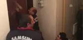Kolu Bazaya Sıkışan Kadını İtfaiye Ekipleri Kurtardı