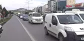 İstanbul- Hafriyat Kamyonu Sıkıştırdı; Bariyerin Üstünde Kaldı