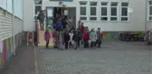 Öğrencileriyle Topladığı Yemek Artıklarını Sokak Hayvanlarına Ulaştırıyor