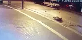 Motosikletteki Ölüm Bir İş Yerinin Kamerasına Böyle Yansıdı