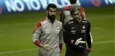 Kaleci Antrenörü Arayışlarını Sürdüren Fenerbahçe, Alper Boğuşlu'yla Anlaştı