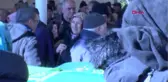 Ankara'da Otobüs Kazasında Ölen Emekli Öğretmeni Öğrencileri Uğurladı