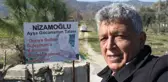 Tarlasının Girişine Öyle Bir Tabela Diktirdi Ki; Gören Okumadan Geçemiyor