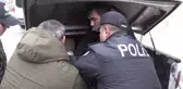 Yaralı Dağ Keçisine İlk Müdahaleyi Polis Yaptı