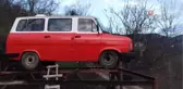 Fındık Bahçesinde 1985 Model Minibüsü Havada Görenler Şaşkınlığını Gizleyemiyor