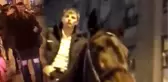 2 Kadınla Gece Kulübünden Çıkıp Ata Binen Arshavin, Rusya'da Gündem Oldu