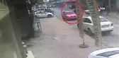 Güpegündüz Herkesin Gözü Önünde Otomobile Yanaşıp Öldürdü, O Anlar Kameraya Böyle Yansıdı