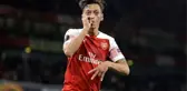 Arsenal, Mesut Özil ile Yollarını Ayırmayı Düşünüyor